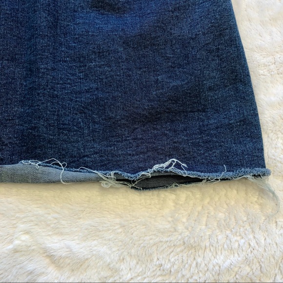 Forever 21, Raw Hem Back Zip Denim Skirt, Size Large - Picture 10 of 15